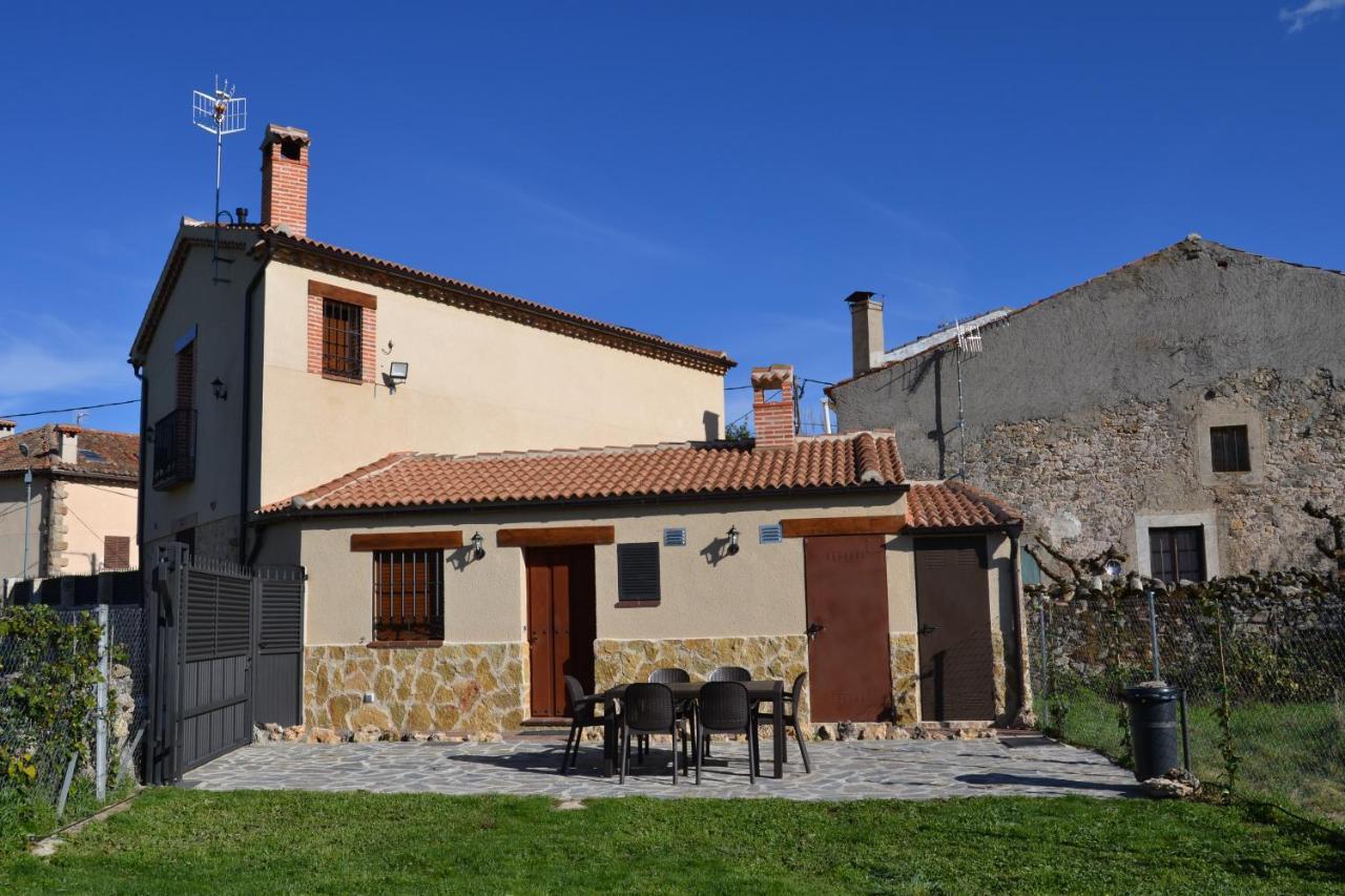 La Portada De Abajo Villa Gallegos Exterior photo